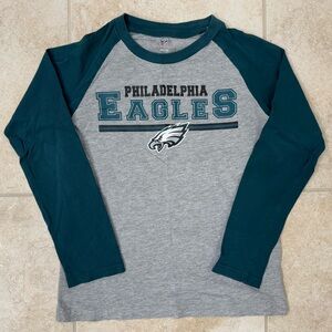 Philadelphia Eagles Youth T-Shirt 
Size: Youth Small (8)
Color: Green/Grey